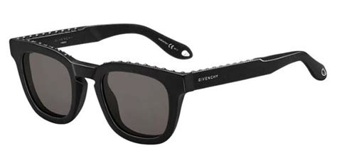 Givenchy Gv 7006/S sunglasses 